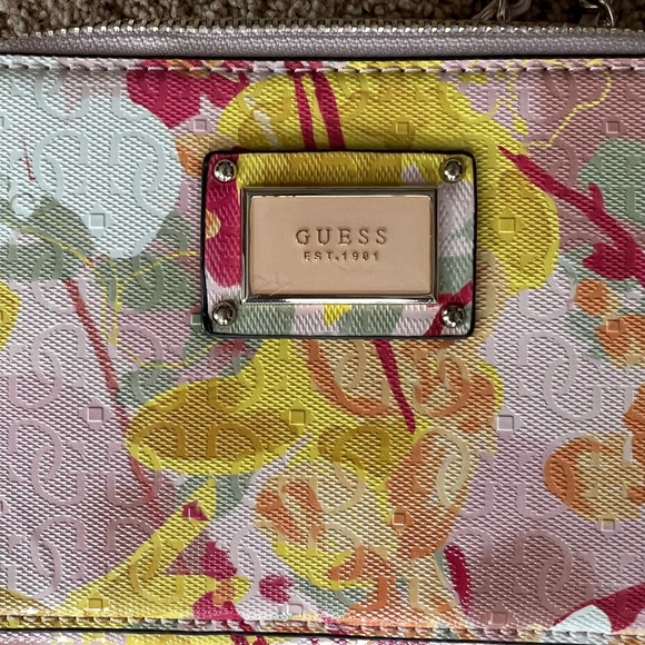 Guess crossbody bag - Picture 12 of 14